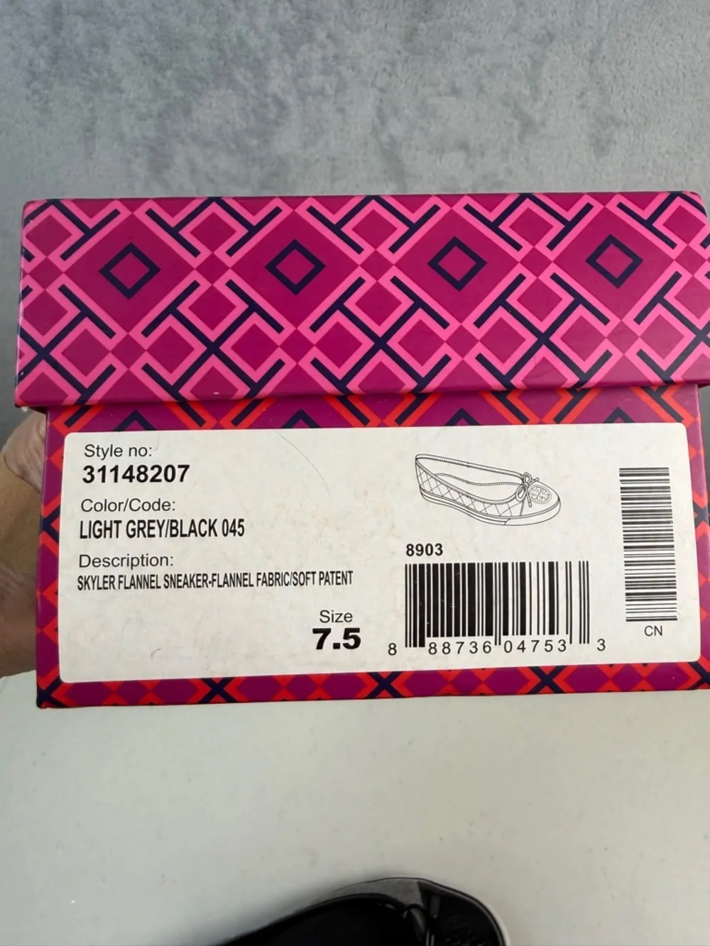 Tory Burch Skyler Sneaker Size 7.5 Flannel Fabric Soft Patent Shoes - Picture 3 of 8